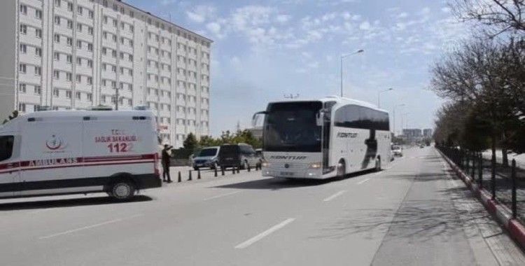 Kovid-19 testi pozitif çıkan yolcunun bulunduğu otobüsteki 48 kişi karantinaya alındı
