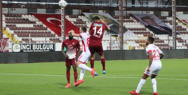 Süper Lig: A. Hatayspor: 1 - Antalyaspor: 0 (İlk yarı)