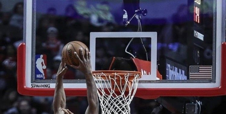 NBA'de Mavericks, Lakers'ı Luka Doncic'in etkili oyunuyla yendi