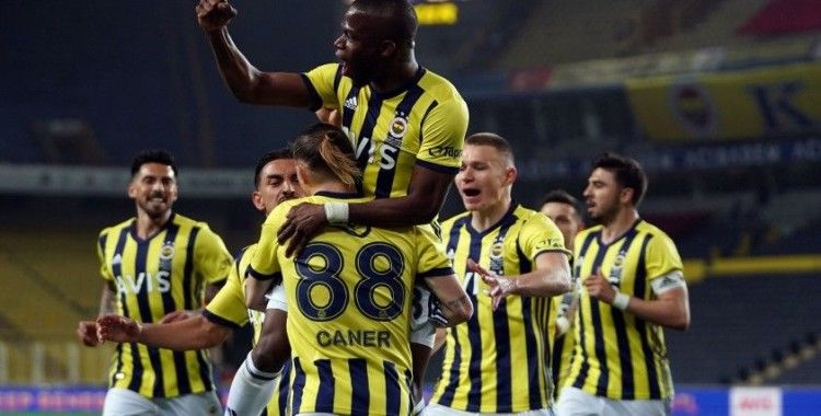 Süper Lig: Fenerbahçe: 1 - Kasımpaşa: 1 (Maç devam ediyor)