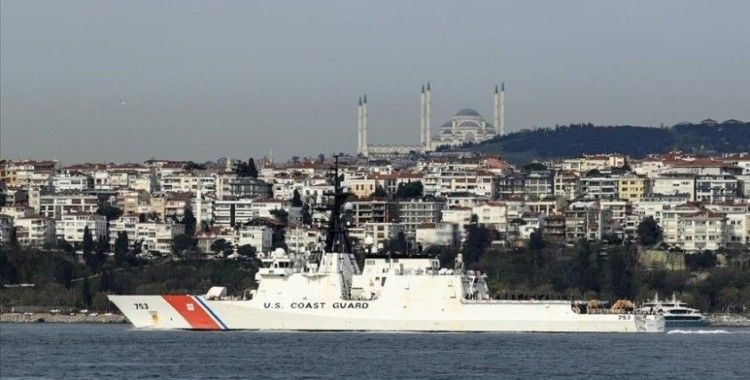 ABD sahil güvenlik gemisi 'USCGC Hamilton' İstanbul Boğazı'ndan geçti