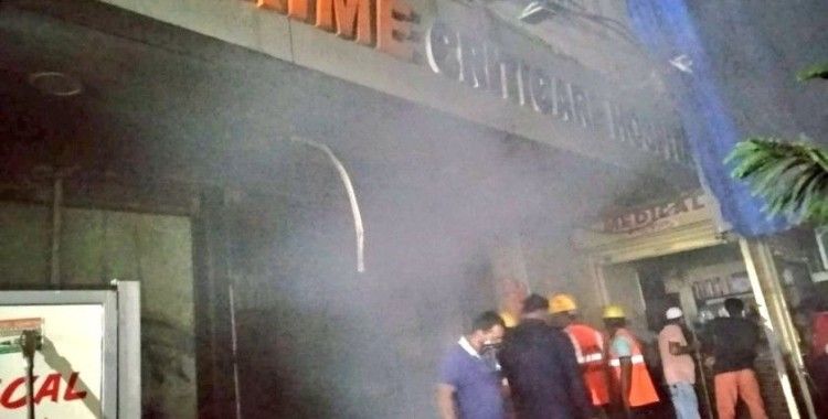 Hindistan’da hastanede yangın: 4 hasta öldü