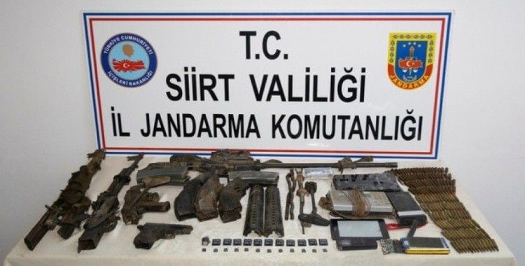 Siirt'te PKK'lı teröristlere ait çok sayı mühimmat ele geçirildi