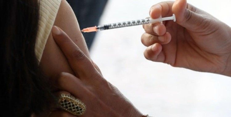 BioNTech, Covid-19 aşısının 12-15 yaş arasında kullanımı için EMA’ya başvurdu