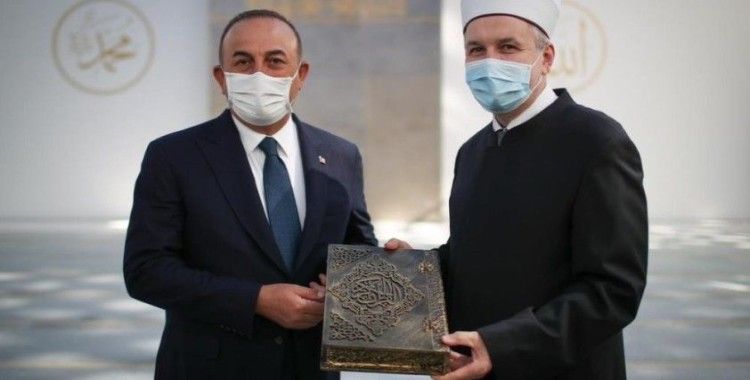 Bakan Çavuşoğlu'ndan Lübliyana Camisi ve İslam Kültür Merkezi'ne ziyaret