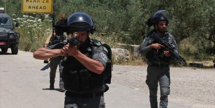 İsrail güçleri, Batı Şeria'da yerleşim birimleri karşıtı gösteri düzenleyen Filistinlilere müdahale etti