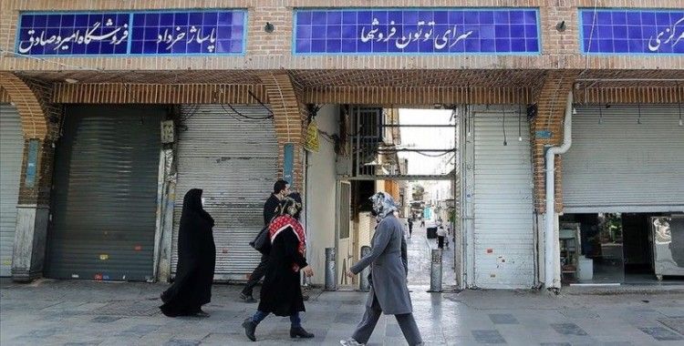 İran'da son 24 saatte 200 kişi Kovid-19'dan hayatını kaybetti