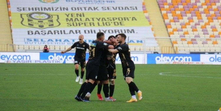 Yeni Malatyaspor’da 14 futbolcunun sözleşmesi bitiyor