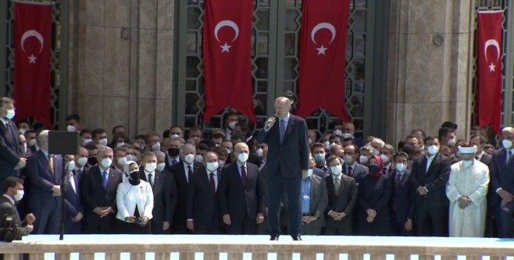 Cumhurbaşkanı Erdoğan:Taksim Camii Ayasofya’ya selam, İstanbul’un fethine hediyedir