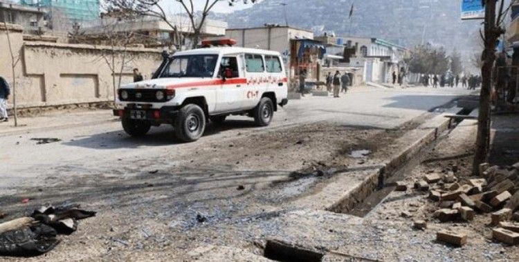 Afganistan'da emniyet müdürlüğüne bombalı saldırı: 4 ölü