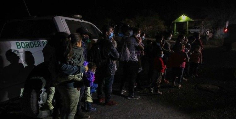 ABD düzensiz göçmenlerin Meksika’ya sınır dışı edilmesine neden olan düzenlemeyi yürürlükten kaldırdı