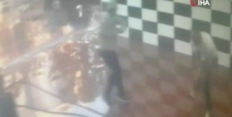  İstanbul’da oto yıkamacıya gelip kurşun yağdırdı: Dehşet anları kamerada