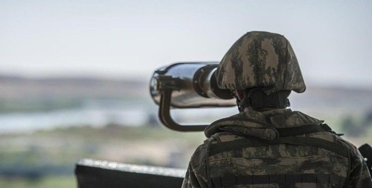 Suriye'den yasa dışı yollarla Türkiye'ye geçmeye çalışan PKK/YPG'li terörist yakalandı