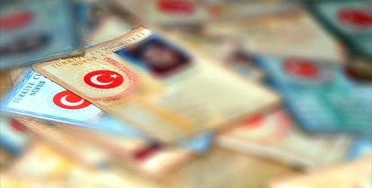 Türkiye'den KKTC'ye gidişlerde eski tip kimlik kartları 30 Haziran'dan itibaren kullanılamayacak