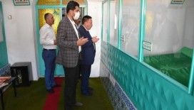 Osmanlı Padişahı 4.Murat'ın kızının kabrinin bulunduğu türbe ziyaretçi akınına uğruyor