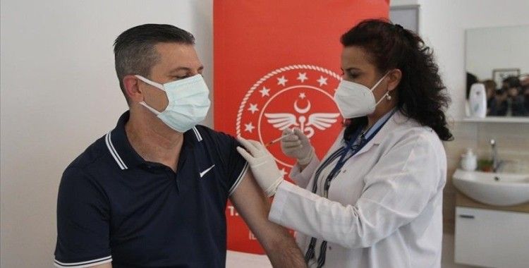 Kovid-19'la mücadele kapsamında uygulanan aşı miktarı 32 milyon 213 bin 119'a ulaştı