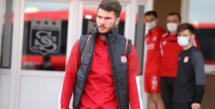 Sivasspor’da Robin Yalçın takımdan ayrılıyor!