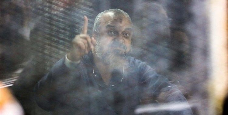 Mısır'da darbe karşıtı 12 kişi hakkındaki idam cezası onandı