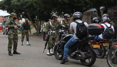Kolombiya'da orduya bombalı saldırı