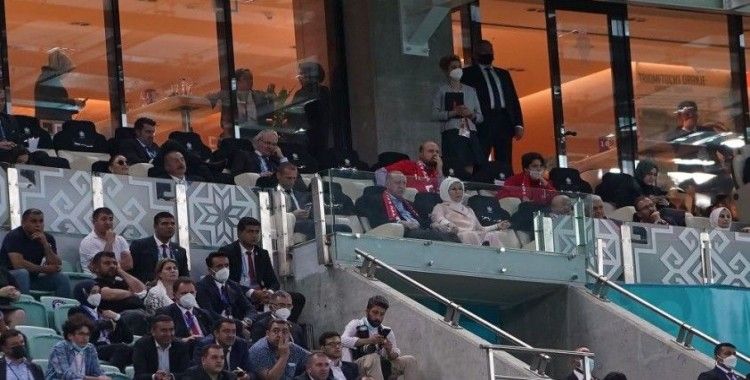 Cumhurbaşkanı Erdoğan, Türkiye - Galler maçını takip etti