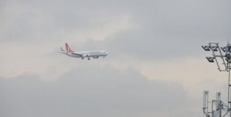 İstanbul'da uçuşlara 'olumsuz hava' engeli