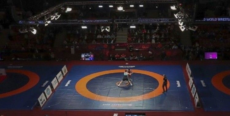 Türk güreşçiler Bulgaristan'da birer gümüş ve bronz madalya daha kazandı