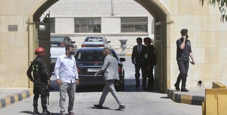 Ürdün'de Prens Hamza'nın da adının karıştığı darbe girişimi davasının ilk duruşması başladı