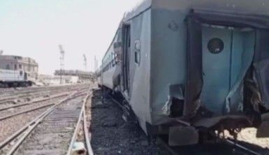Mısır'da iki tren çarpıştı