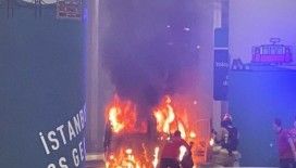 İstanbul Havalimanı’nda korkutan anlar: Vip araç alev alev yandı