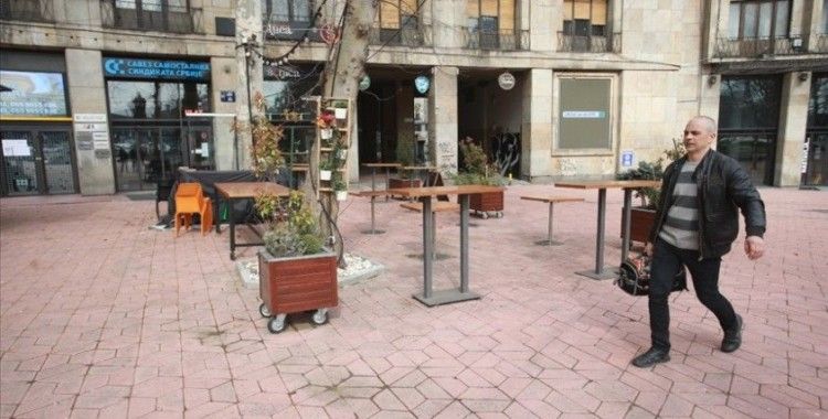 Sırbistan'da iki kişide Kovid-19'un Delta varyantı tespit edildi