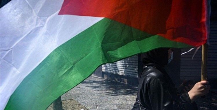 İsrail vatandaşı Filistinliler ilk kez 'Bayrak Yürüyüşü' düzenledi