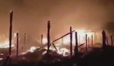 Lübnan'da Suriyeli mülteci kampında yangın, 5 yaralı