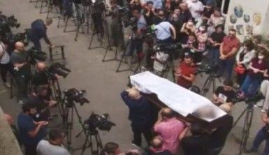 Gürcistan'da hayatını kaybeden kameraman toprağa verildi