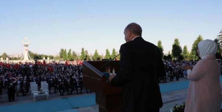 Cumhurbaşkanı Erdoğan’dan 15 Temmuz mesajları