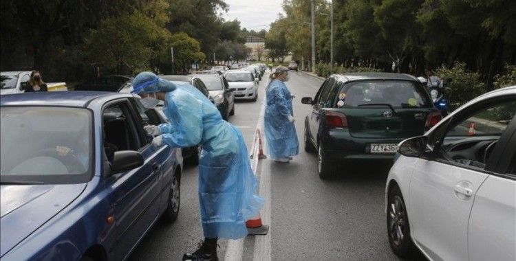 Yunanistan'da Kovid-19 vakaları endişe verici boyuta ulaştı