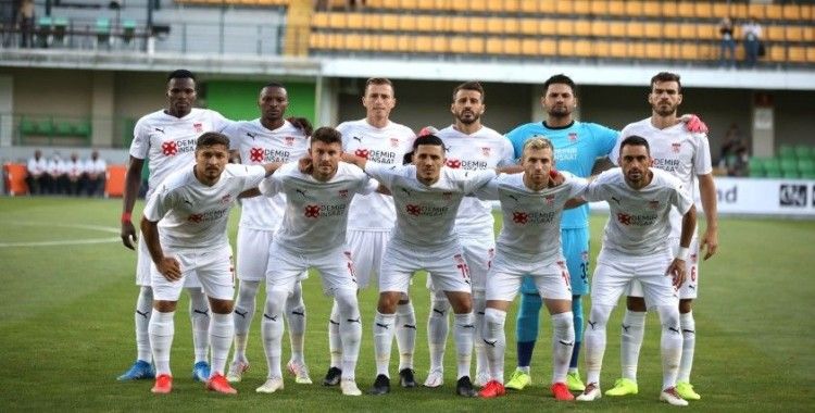 Avrupa Konfederasyon Ligi: Petrocub: 0 - Sivasspor: 1 (İlk yarı)