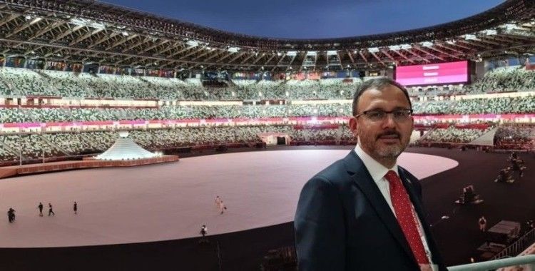 Bakan Kasapoğlu, Tokyo Olimpiyatları’nın açılışına katıldı