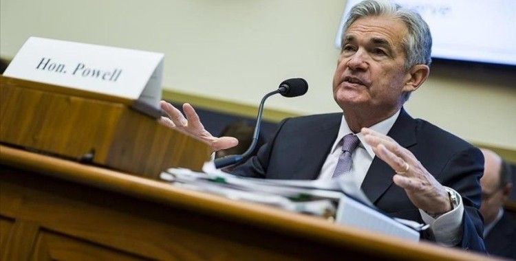Fed Başkanı Powell faiz oranlarını artırmayı düşünmekten çok uzak olduklarını söyledi