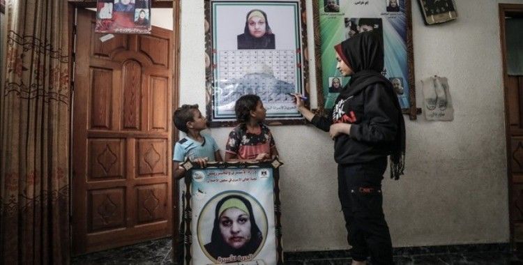 İsrail cezaevindeki Filistinli annenin 7 çocuğu, 6 yıldır göremedikleri annelerine kavuşmak için gün sayıyor