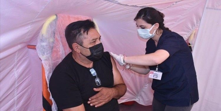 Kars İl Sağlık Müdürü Lazoğlu'ndan 'Kovid-19'dan hastanede yatanların yüzde 95'i aşısız' açıklaması
