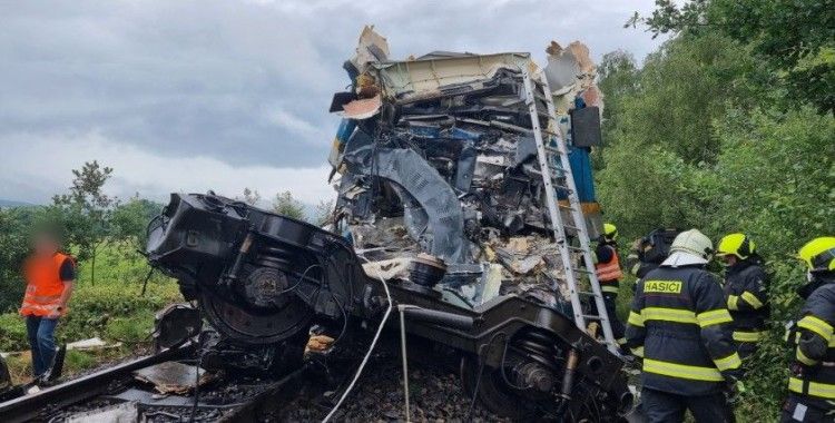 Çekya'da tren kazası: 2 ölü, 40 yaralı