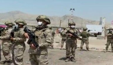 Afganistan'daki Türk askeri çalışmalarını Ankara karargahından sürdürüyor