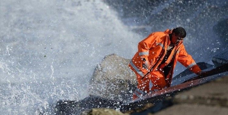 Şile Kaymakamlığı yarın beklenen fırtına nedeniyle tekneleri ve vatandaşları uyardı