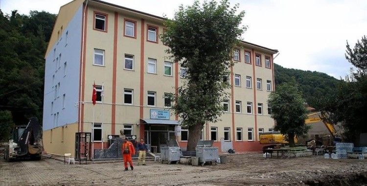 Sel felaketinin yaşandığı Bozkurt'ta okullar eğitim öğretime hazırlanıyor