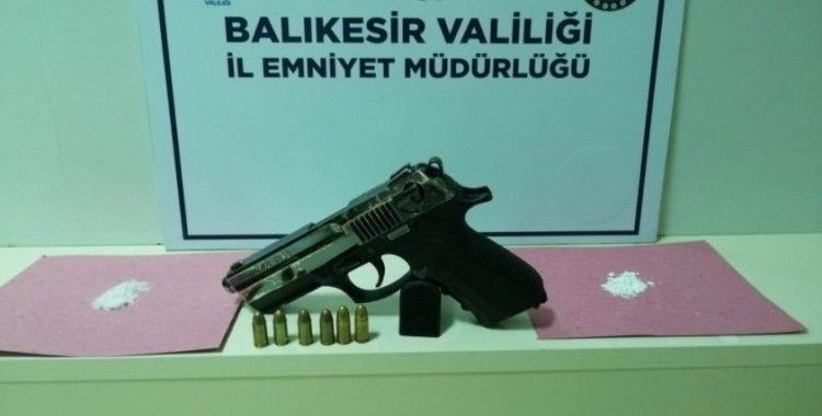 Balıkesir'de polisten 13 şahsa gözaltı