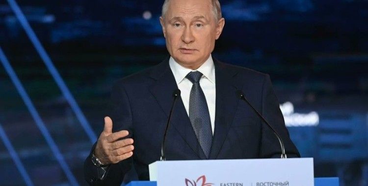 Putin: Olimpiyat sporcularımızın performansları Rusya'nın bir spor gücü olduğunu kanıtladı