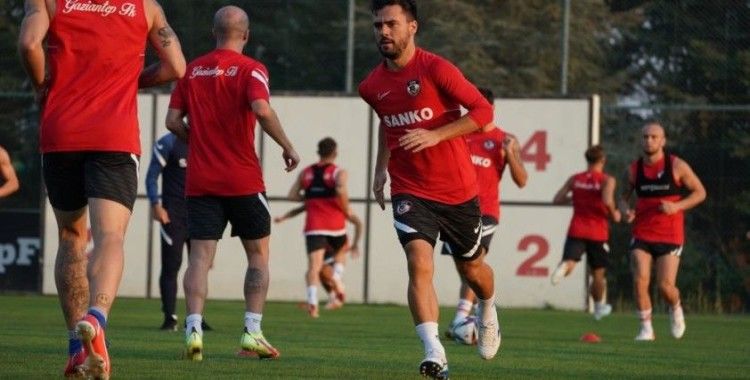Gaziantep FK'ya 14 oyuncu geldi, 13 oyuncu gitti