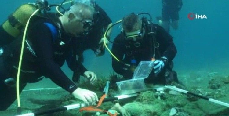Bakan Ersoy, Datça’da Osmanlı döneminden kalan batığa dalış yaptı