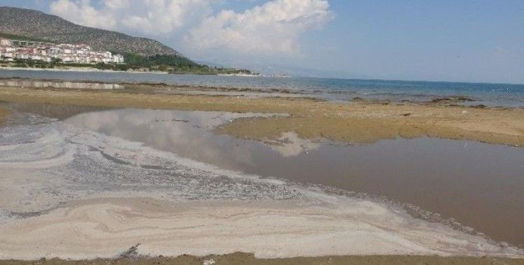 Kanalizasyon suyu karıştığı iddia edilen Eğirdir Gölü’nden numune alınacak