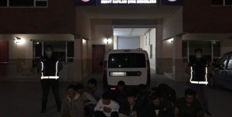 Van polisi 1 haftada 299 kaçak göçmen yakaladı